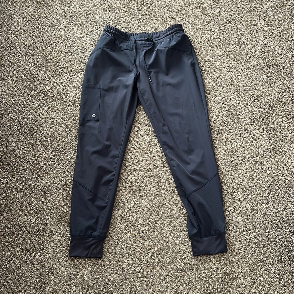 Barco one jogger scrubs